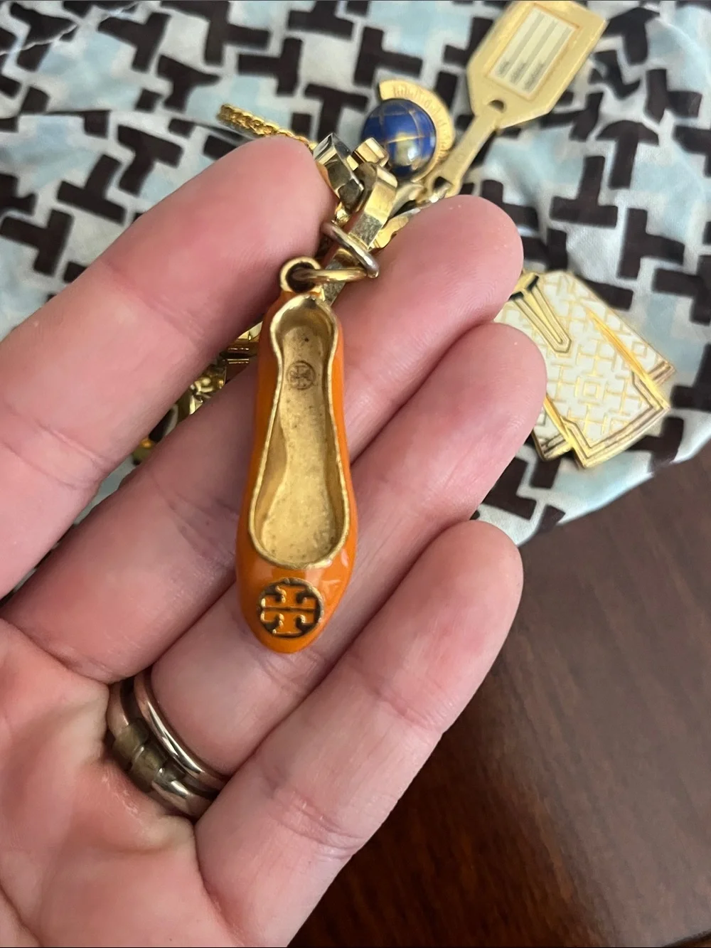 Tory Burch tory burch