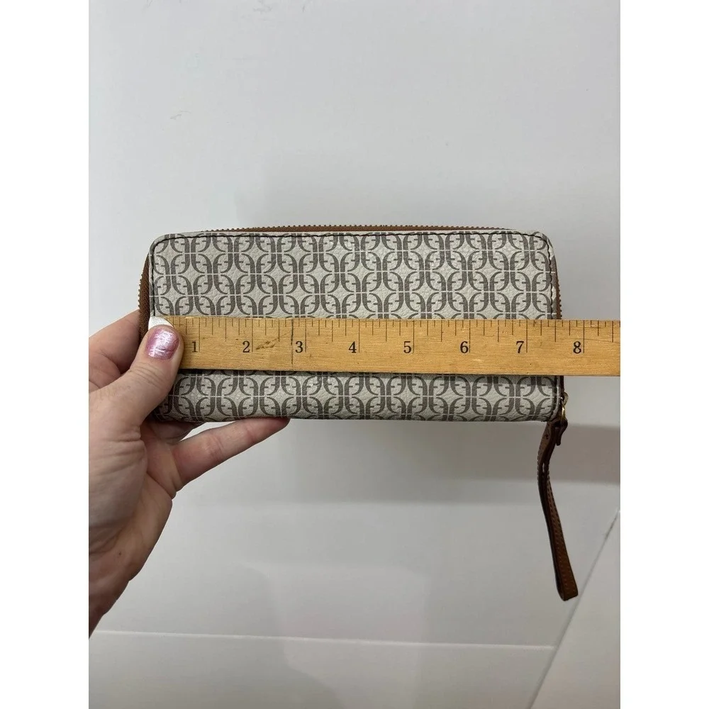 Fossil this brand