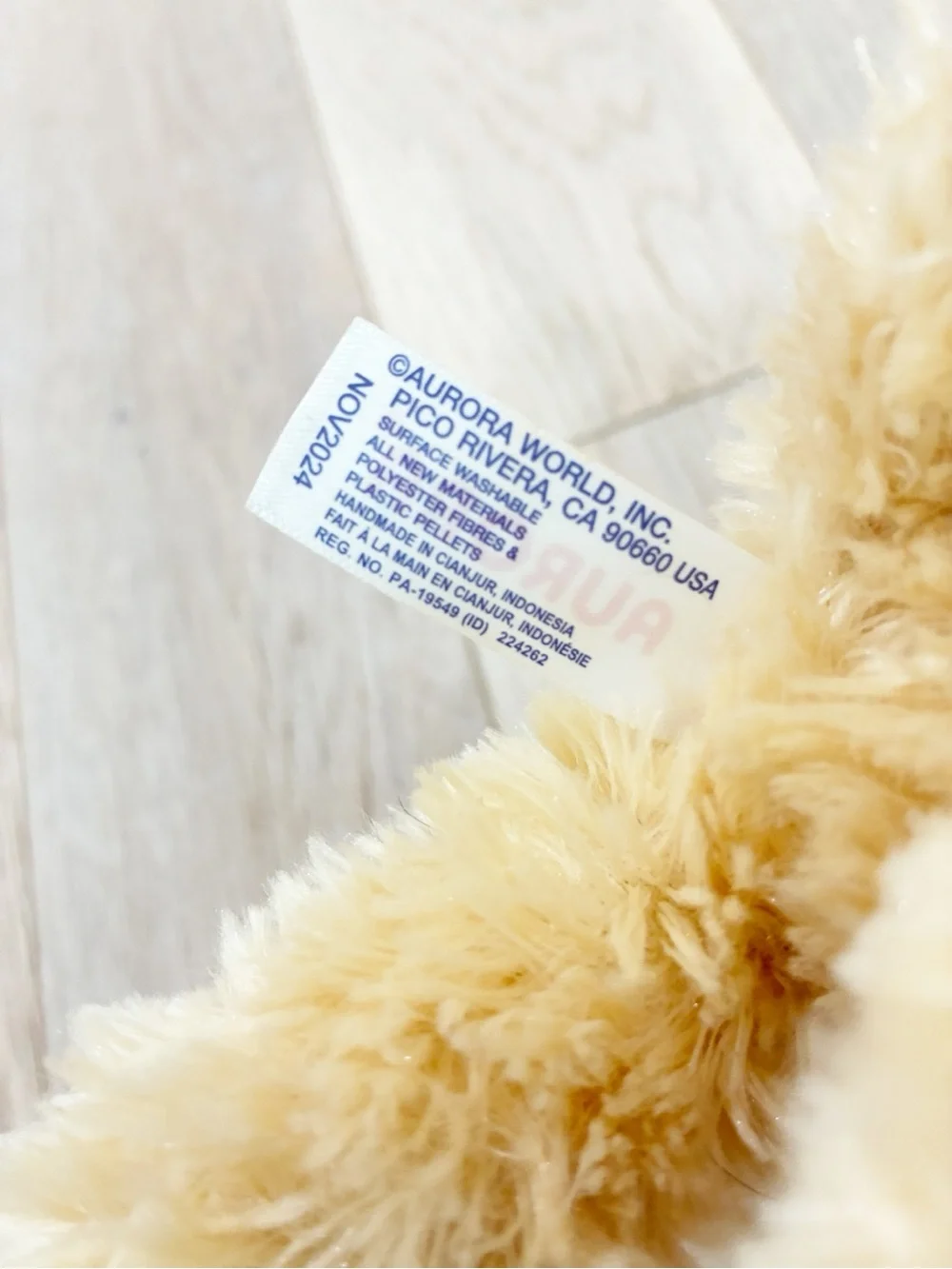 Aurora soft cream
