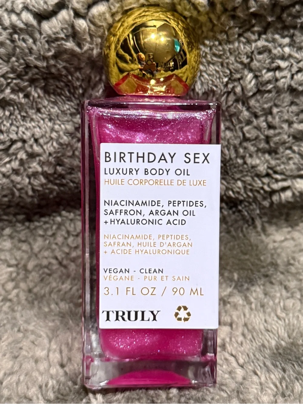 TRULY Birthday Sex Luxury Body Oil - Shimmery Pink & Gold Cap