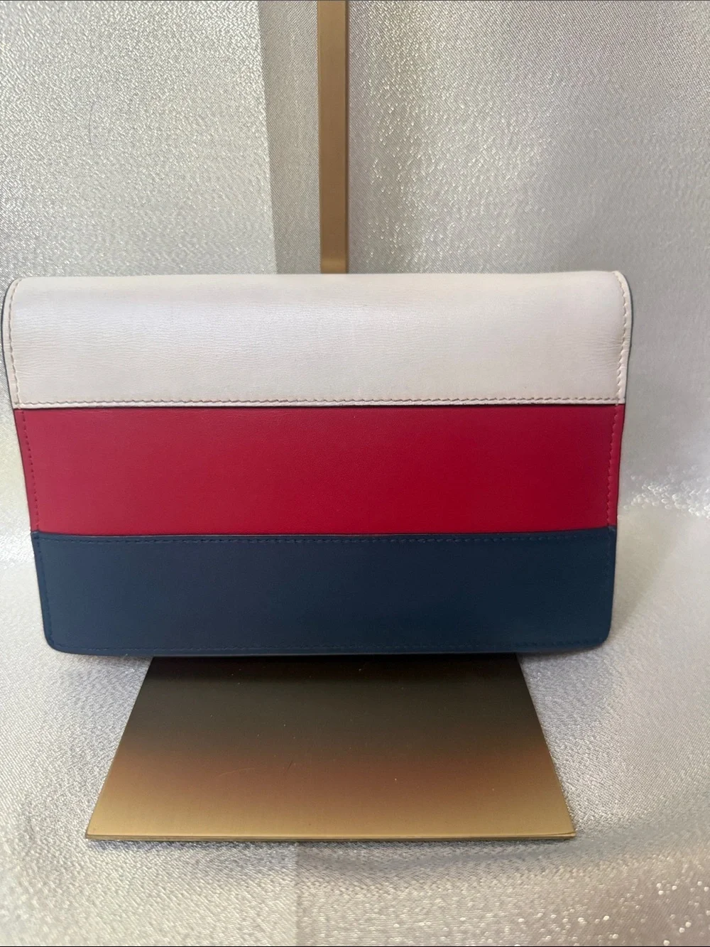 Gucci navy blocking authentic