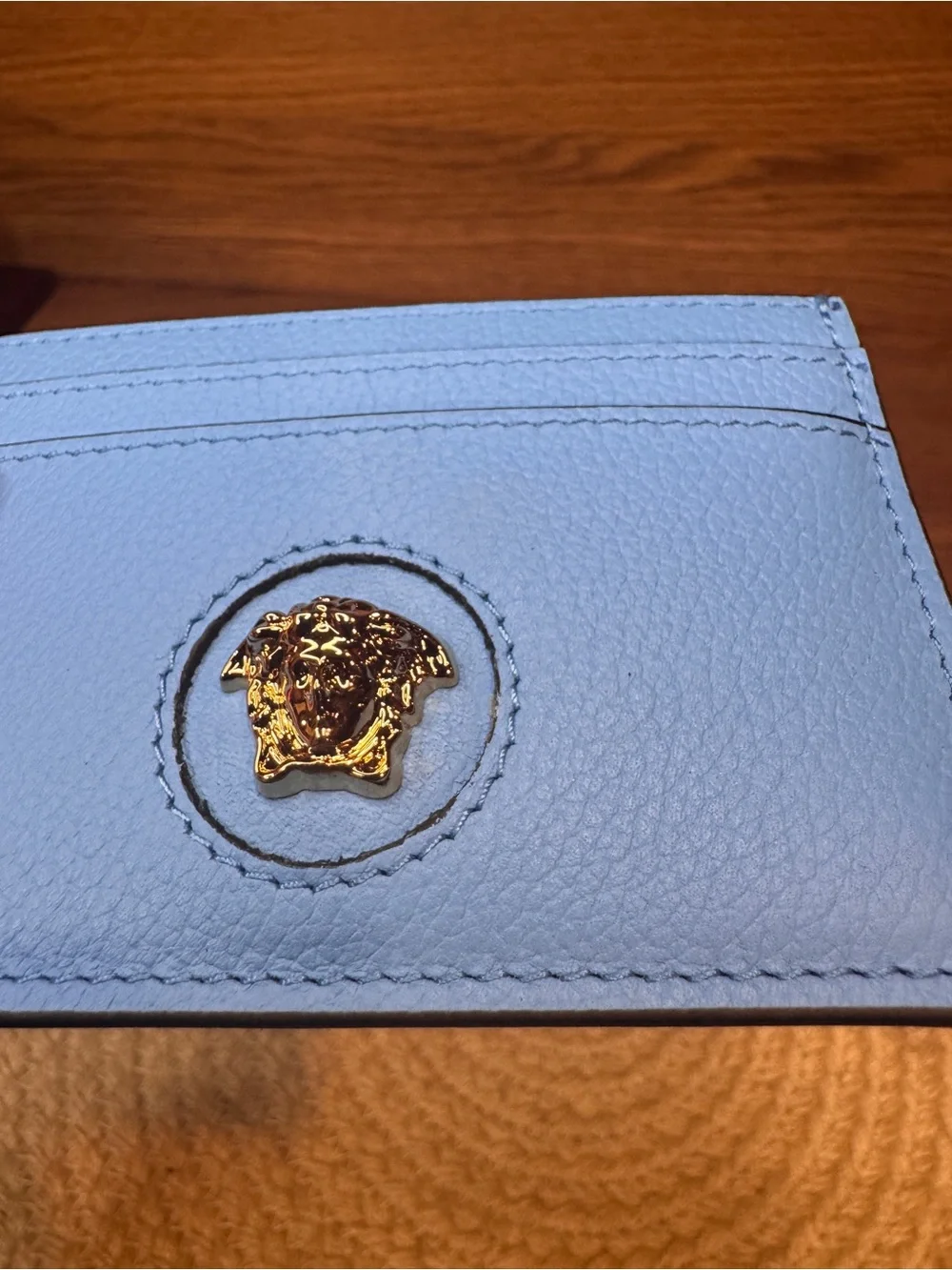 Versace comes box