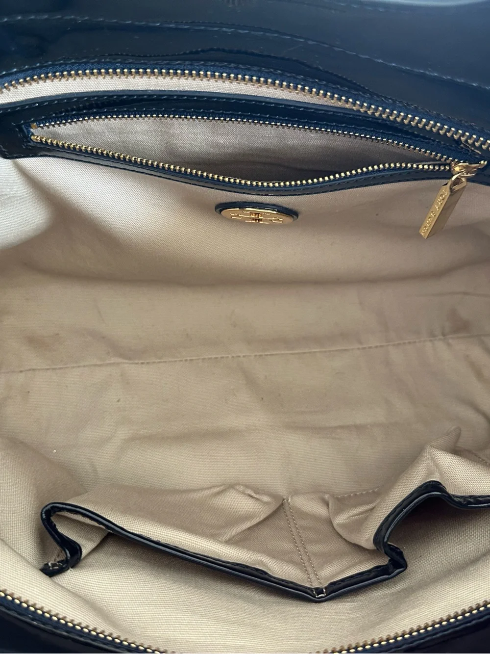 Tory Burch if 8”