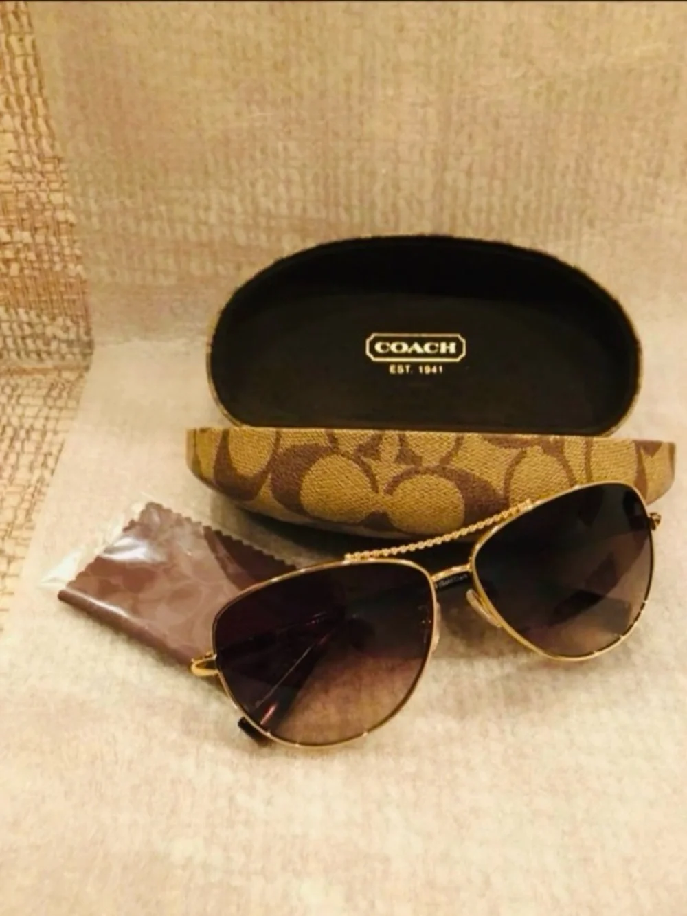 New Coach Gold Frame Brown Gradient Aviator Sunglasses with Signature Case