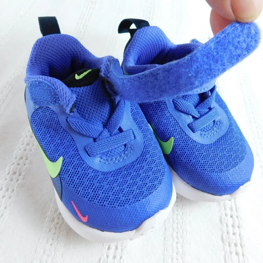 Nike revolution baby