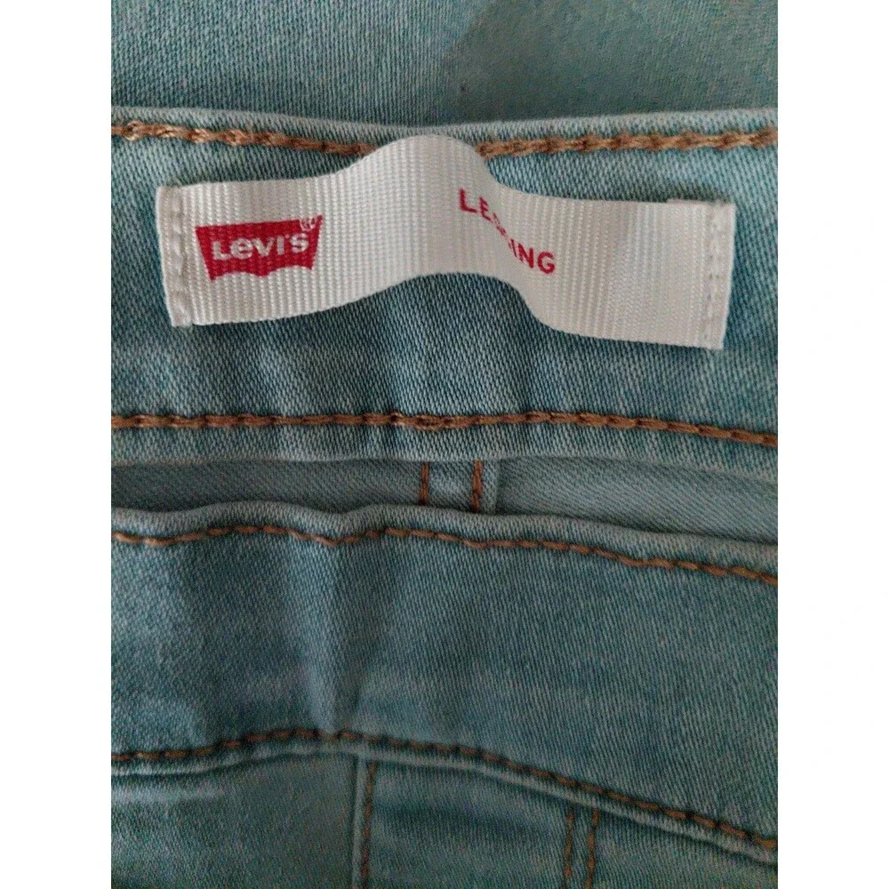 Levis closure any