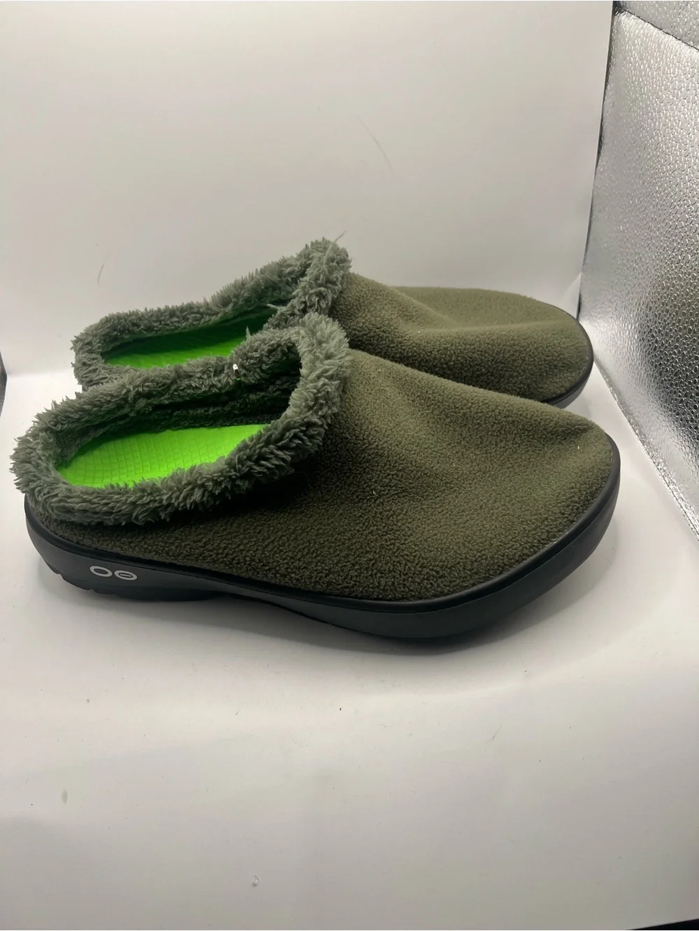 OOFOS cushioned well