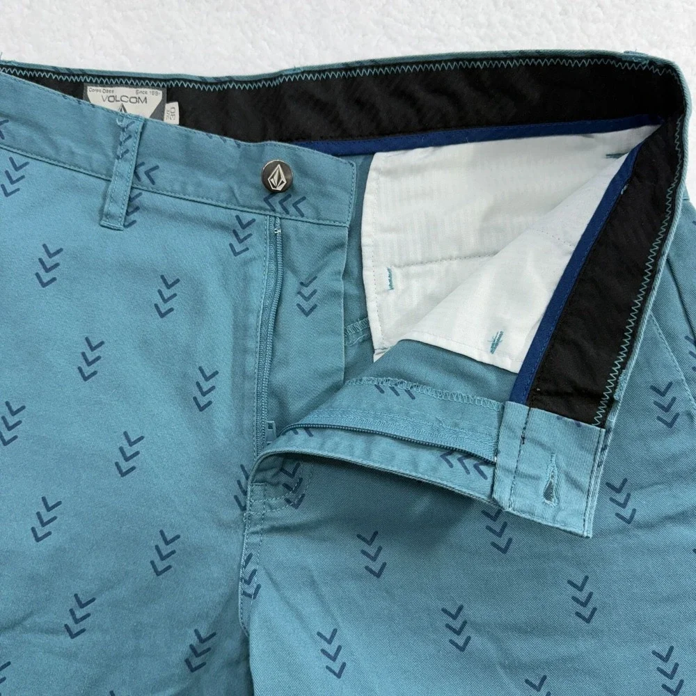 Volcom description chino