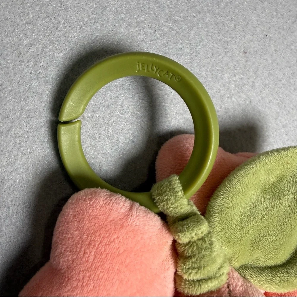 Jellycat reposhing this