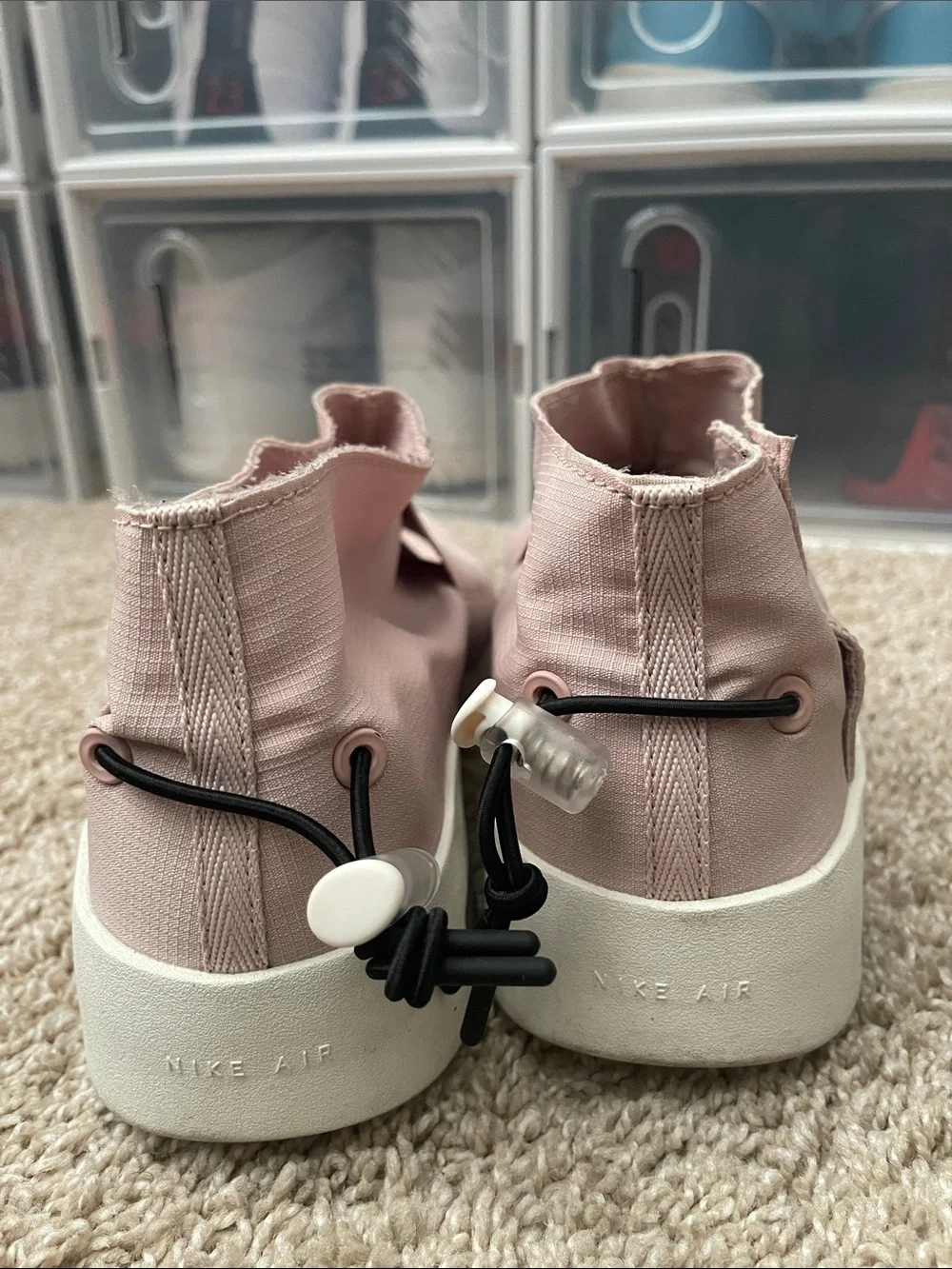 Nike soft light