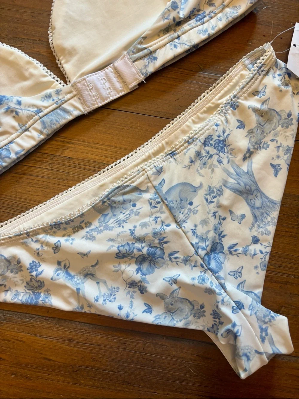 Frankies Bikinis nwt frankie’s