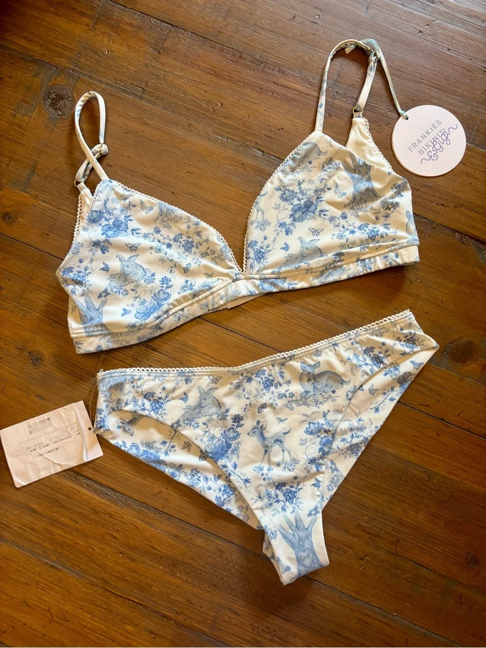 Frankies Bikinis nwt frankie’s