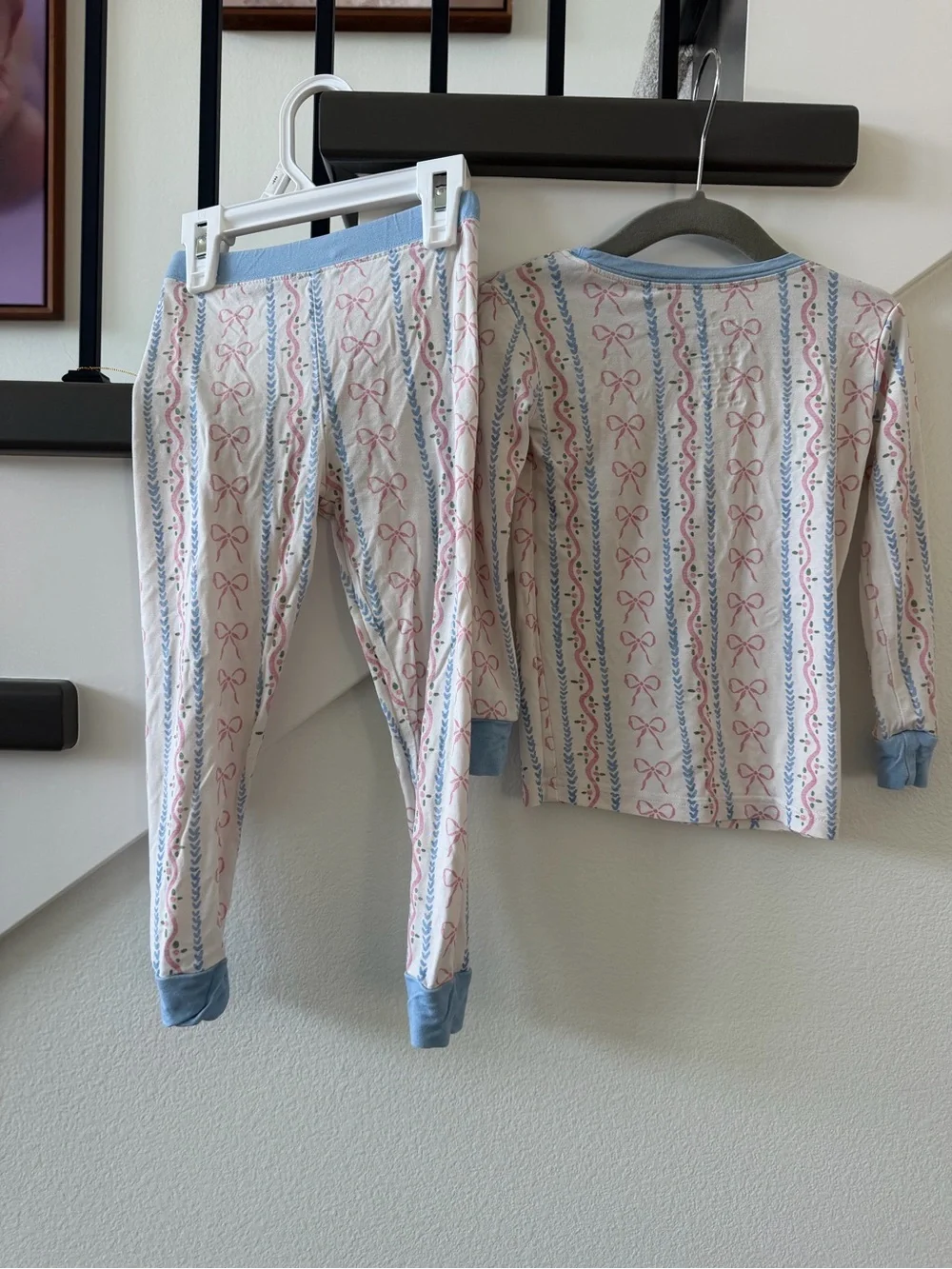 Little One Shop Two-Piece Bow Print Pajama Set - Bamboo