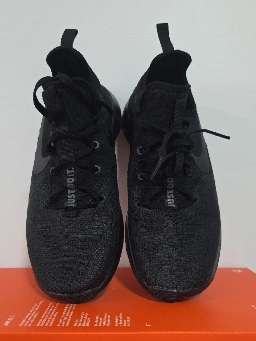 Nike Black Knit Flexible Sole Running Shoe