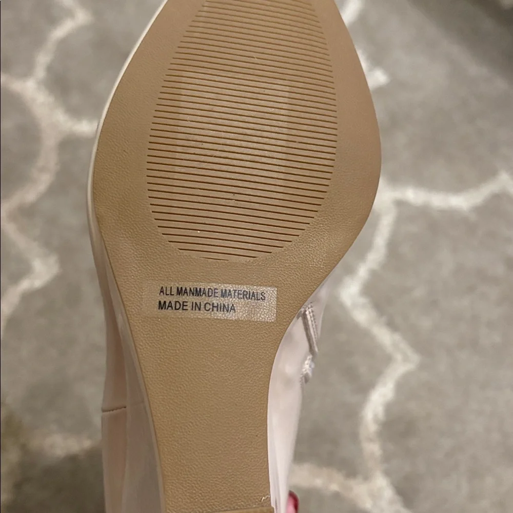 NWOT Dolce Vita Pascal ivory wedge heeled booties Size 7.5