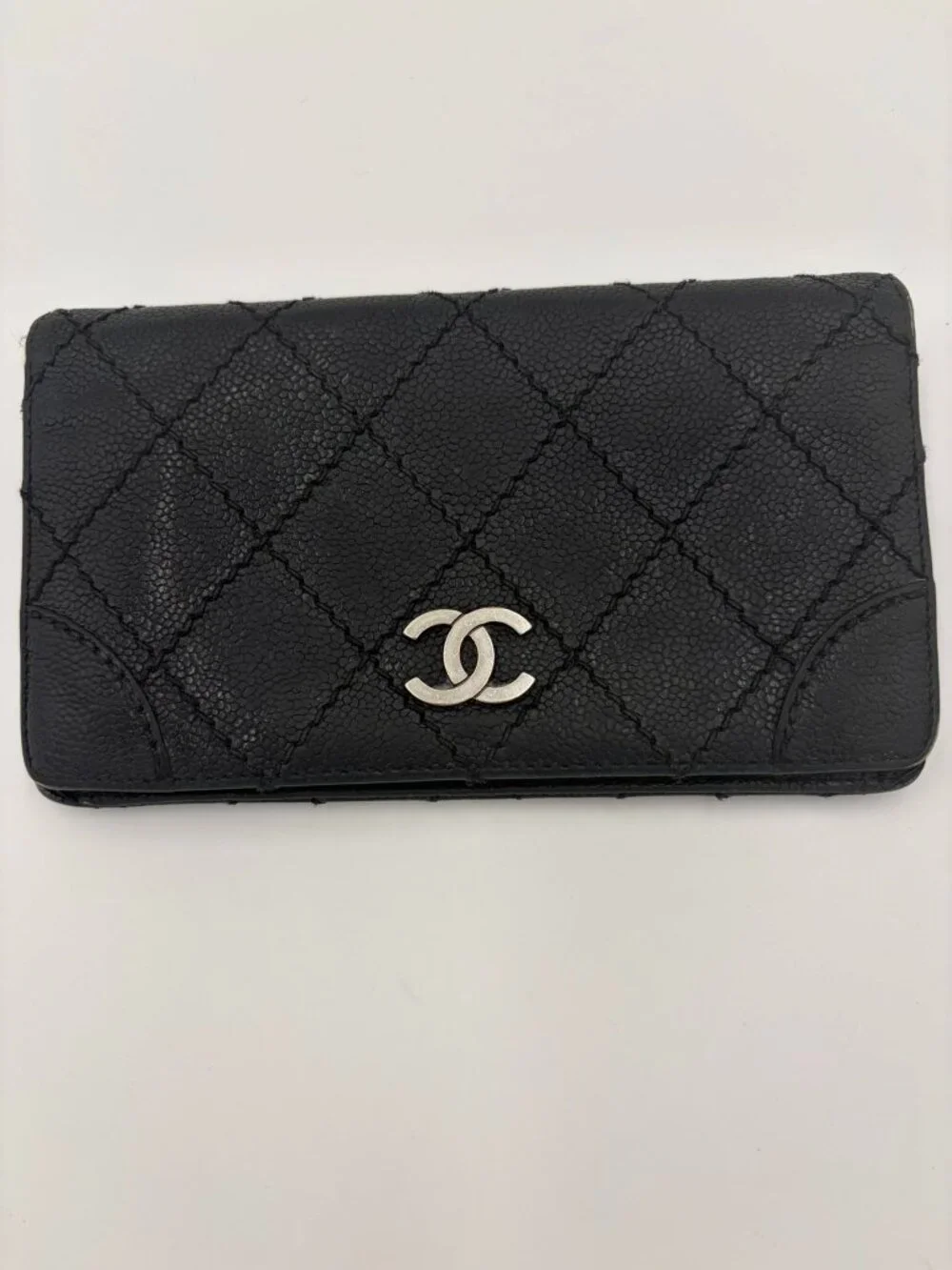 Authentic Chanel Leather Caviar Vintage Wallet Silver Hardware CC Preowned
