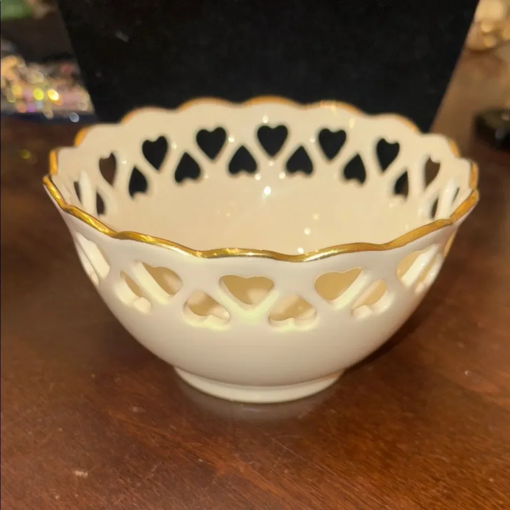 Lenox Cream and Gold Heart Cutout Bowl