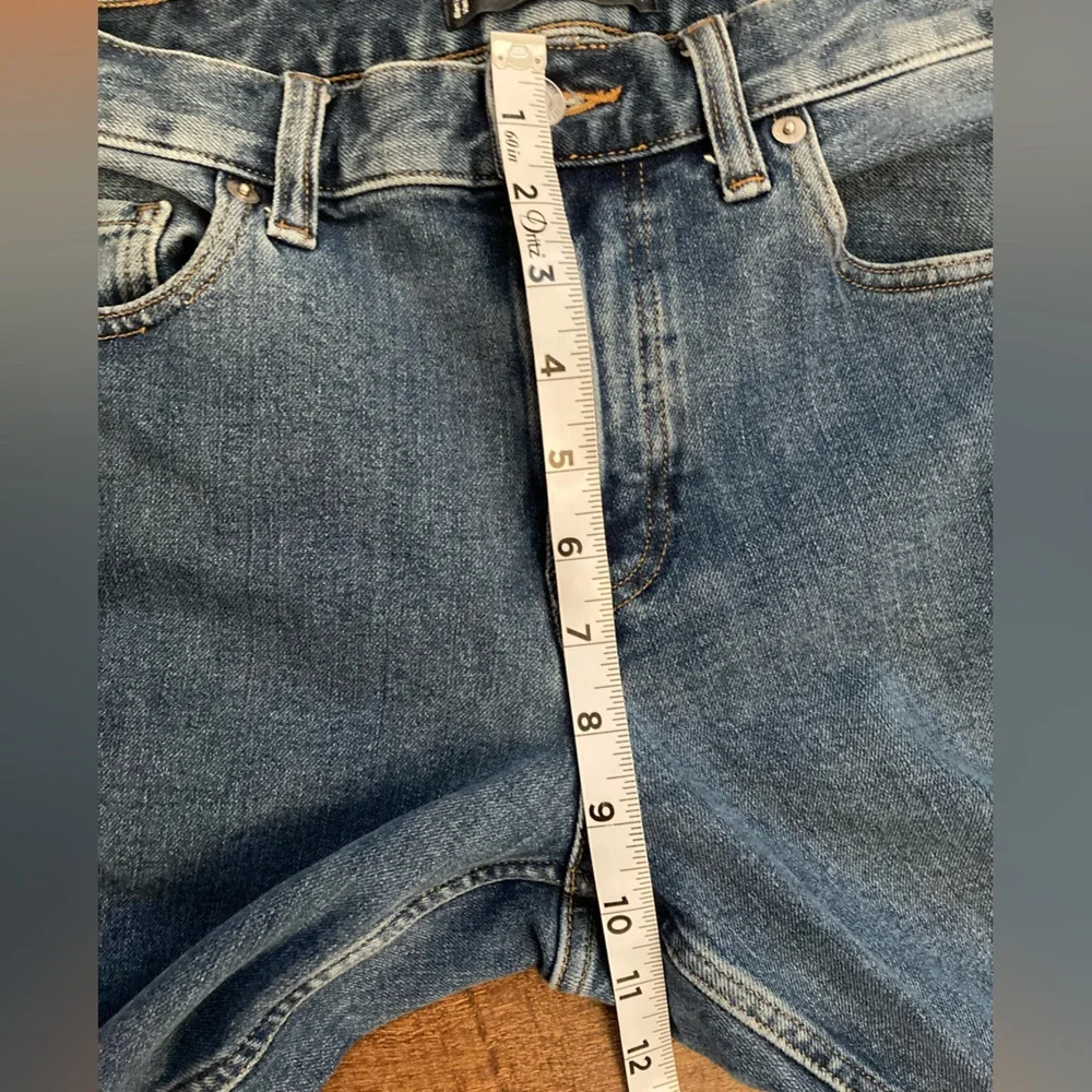 Everlane uniform slim