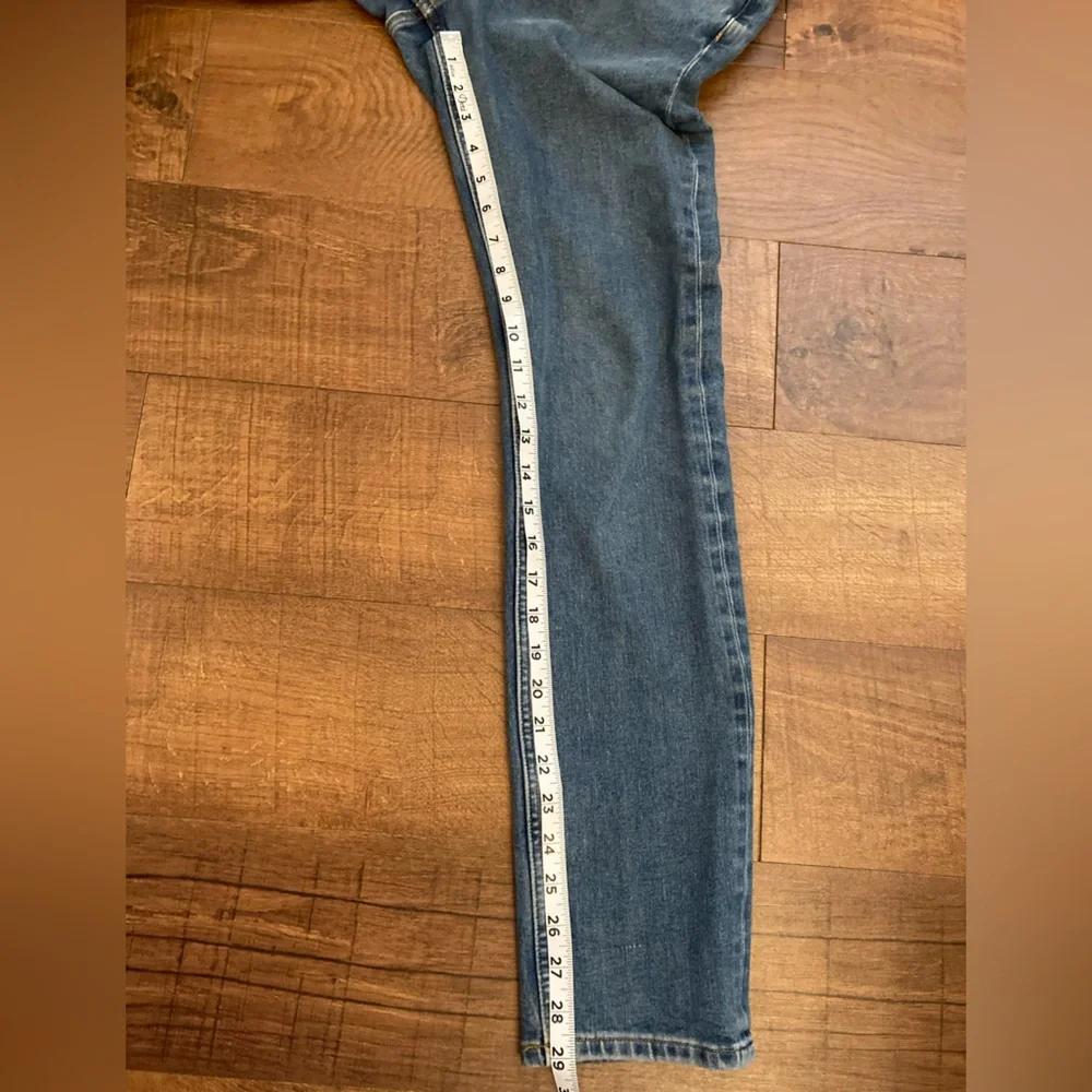Everlane uniform slim