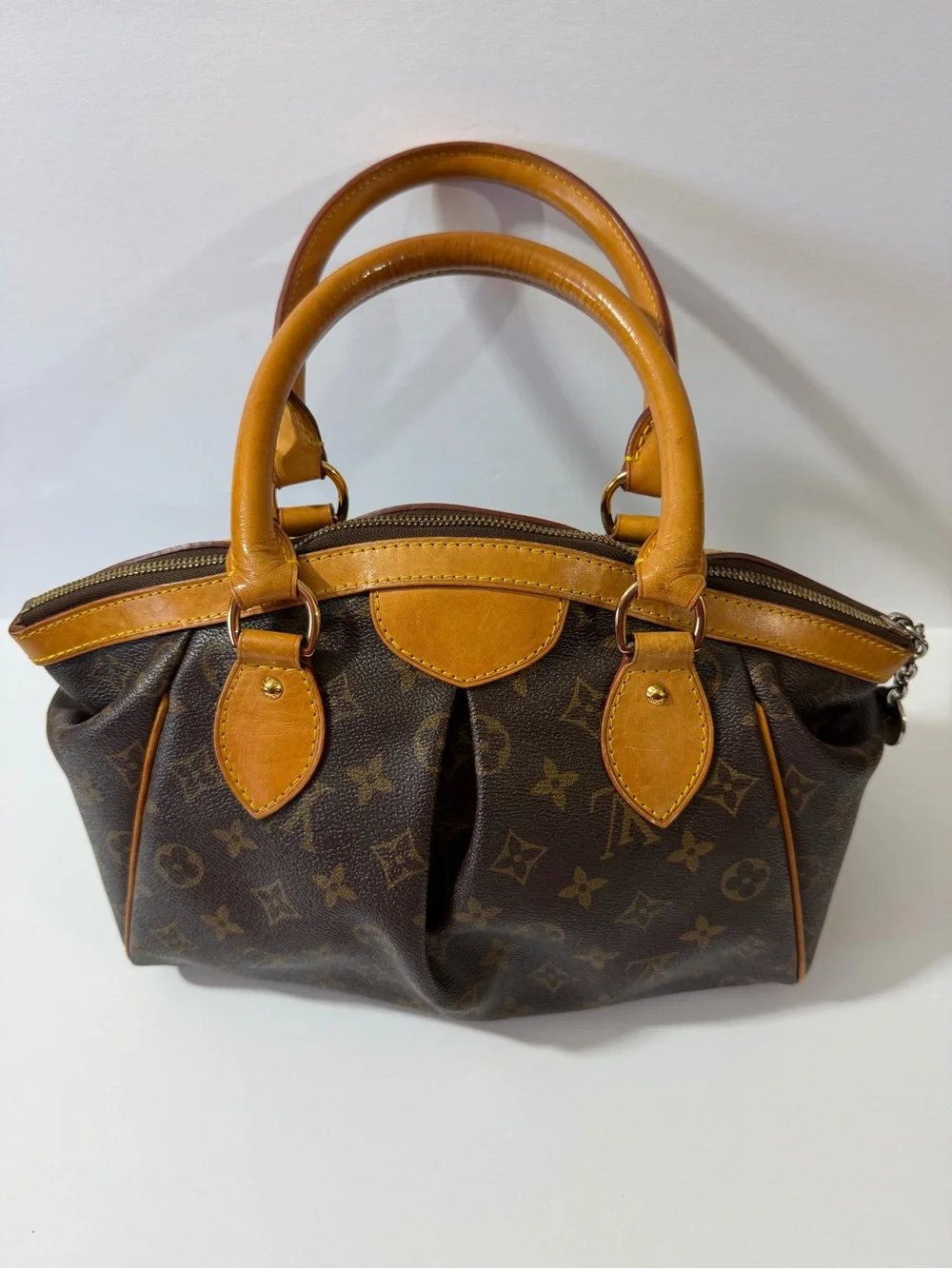 N/A 👜 louis