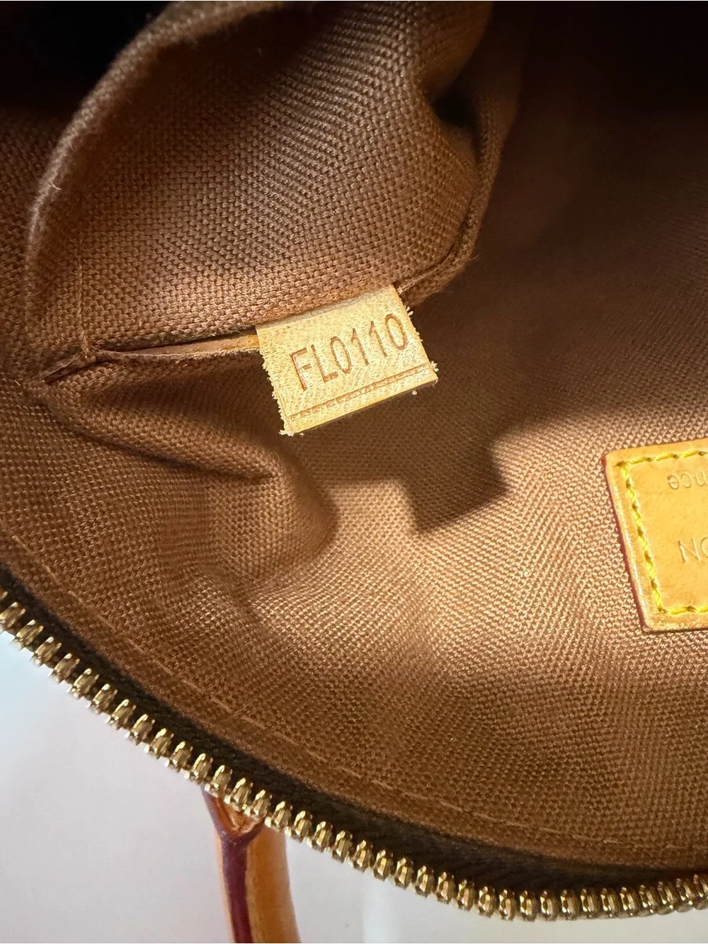 N/A 👜 louis