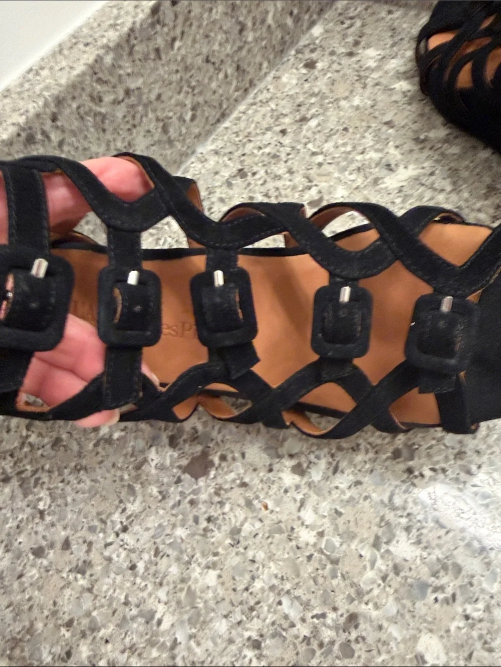 LAmour Des Pieds chic black