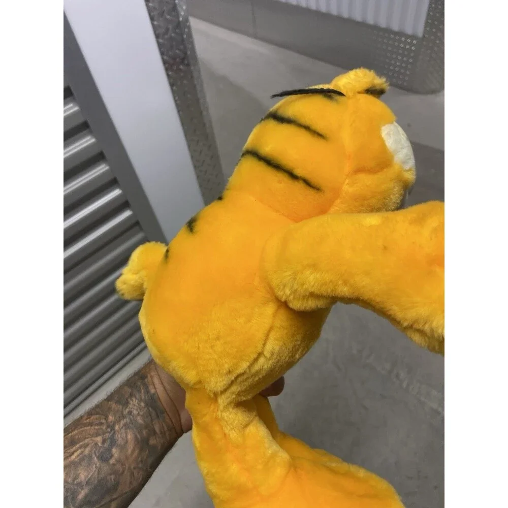 Dakin 1981 garfield