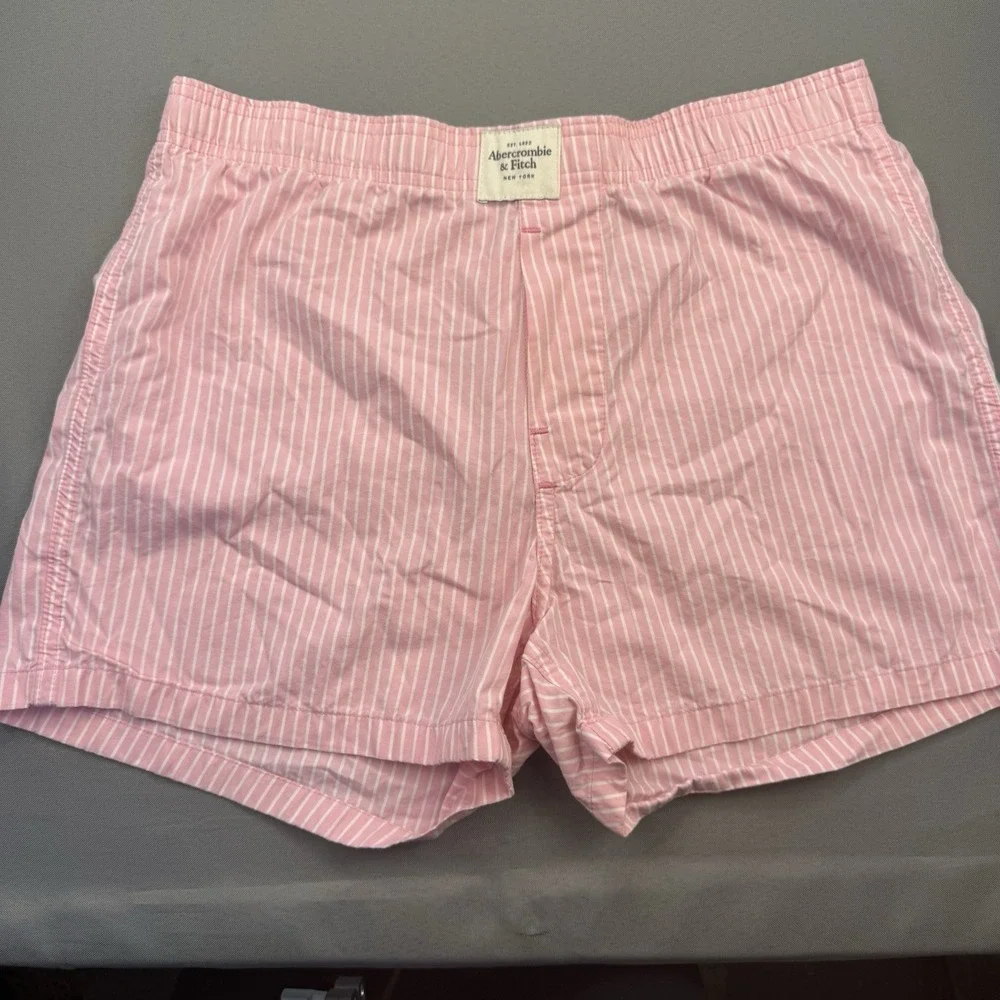 Abercrombie & Fitch product pair