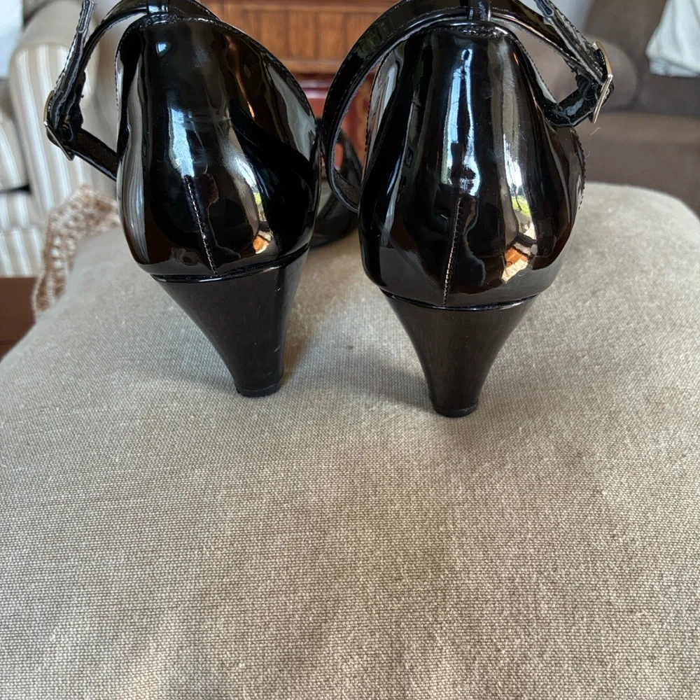 ItS Ok sleek black
