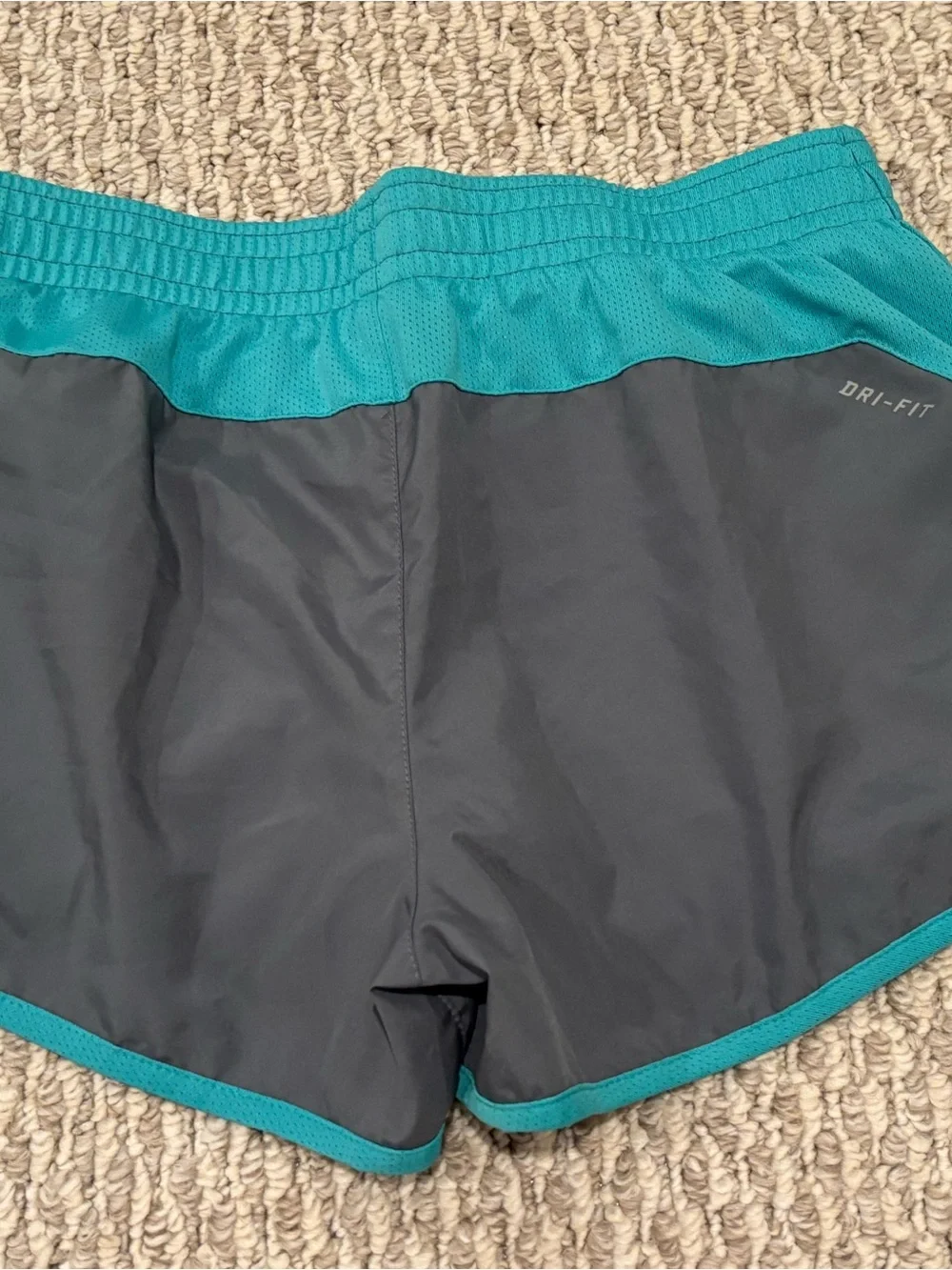 Nike Dri-Fit Women’s Small Charcoal Gray Athletic Shorts Running Teal Trim Lined