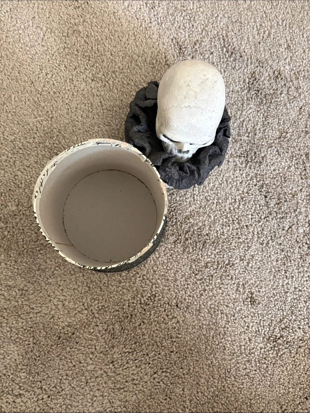 N/A decorative round