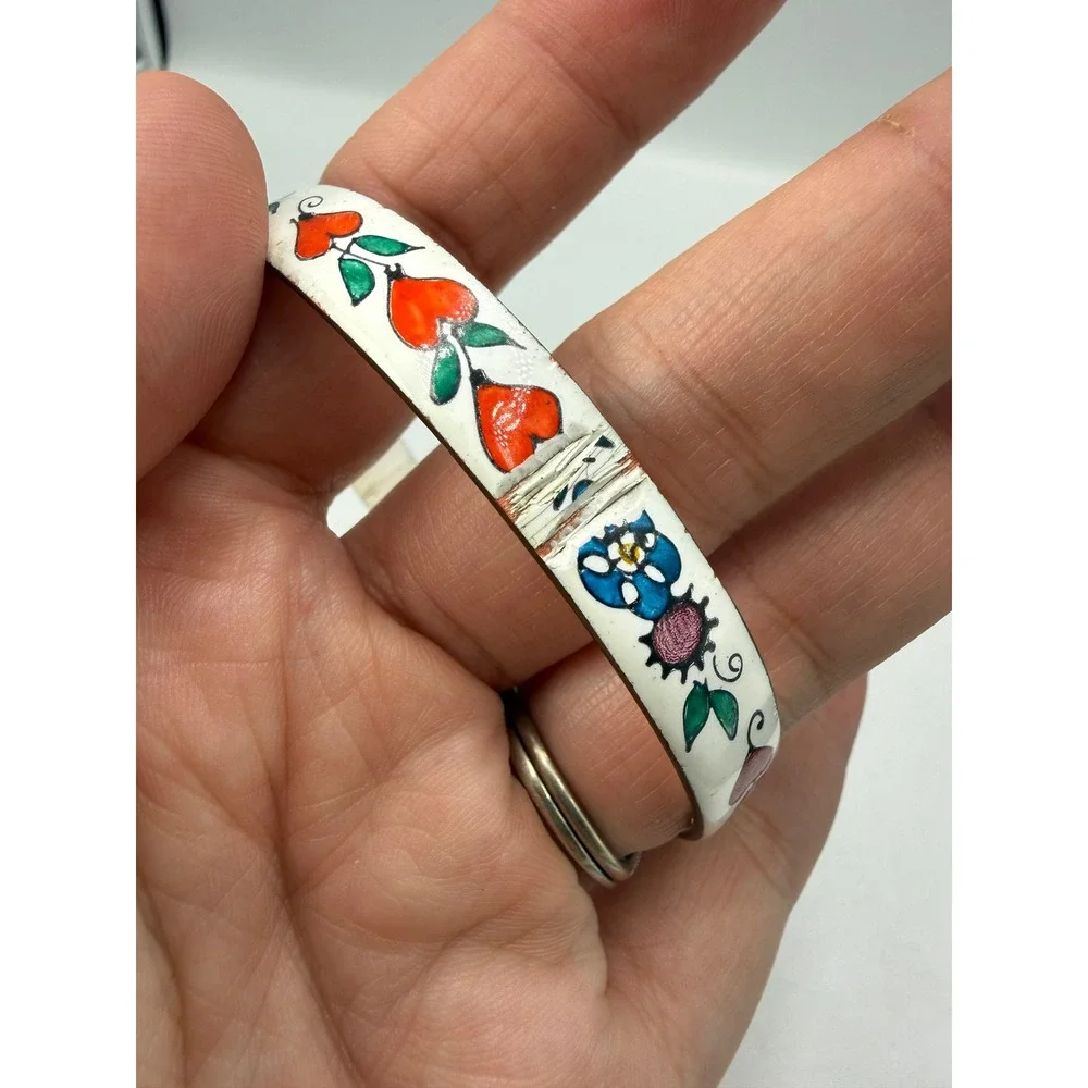 N/A vintage enamel