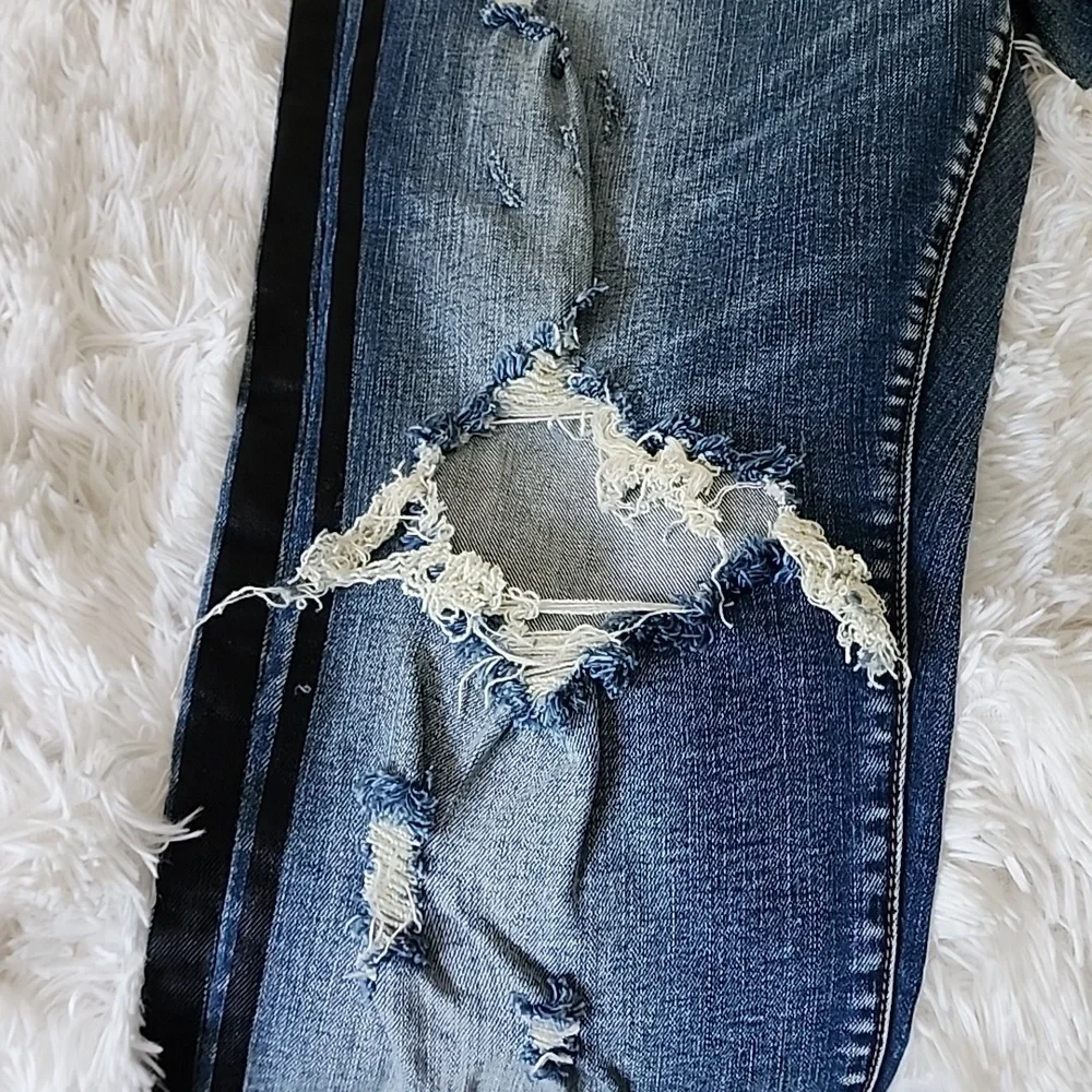 Embellish trendy blue
