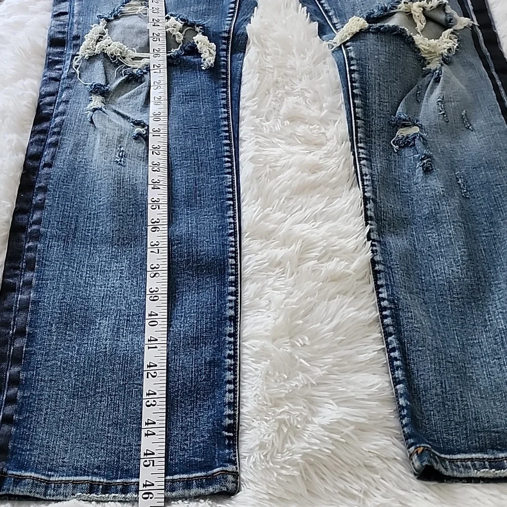 Embellish trendy blue