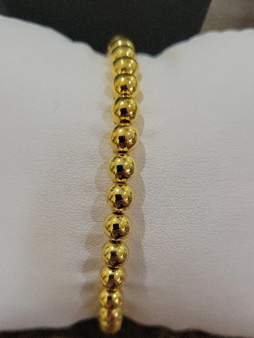 N/A elegant gold