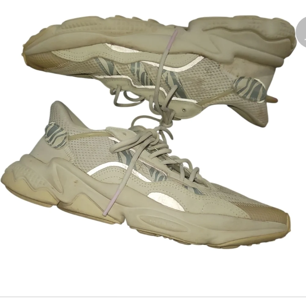 adidas comfortable sneakers