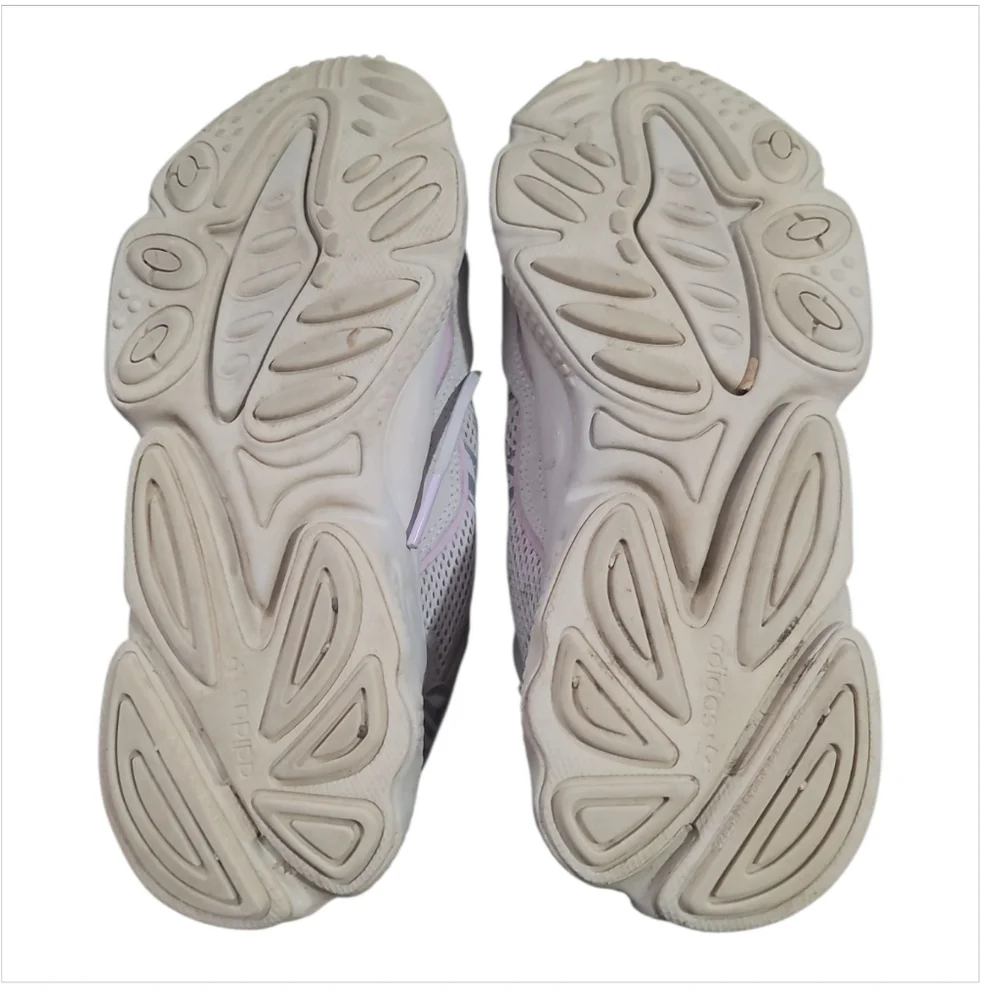 adidas comfortable sneakers