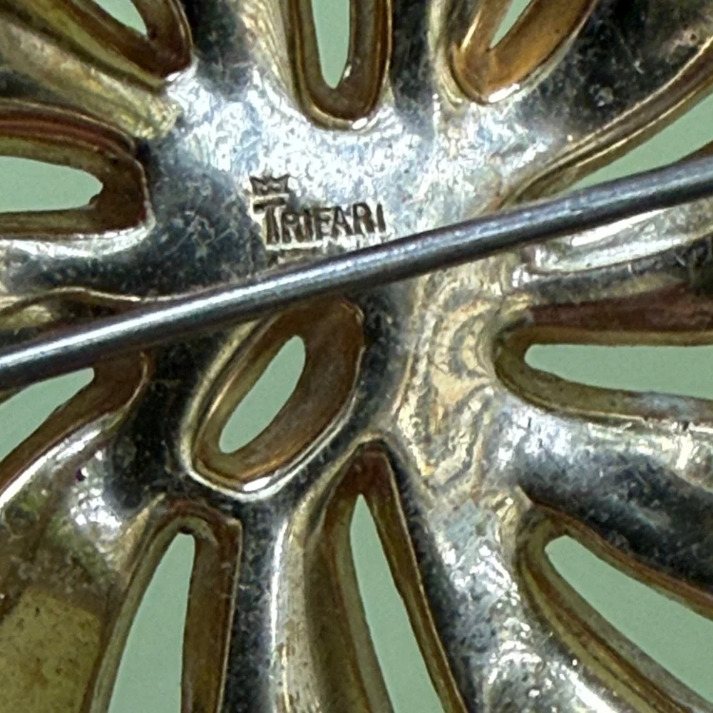 Trifari stunning gold