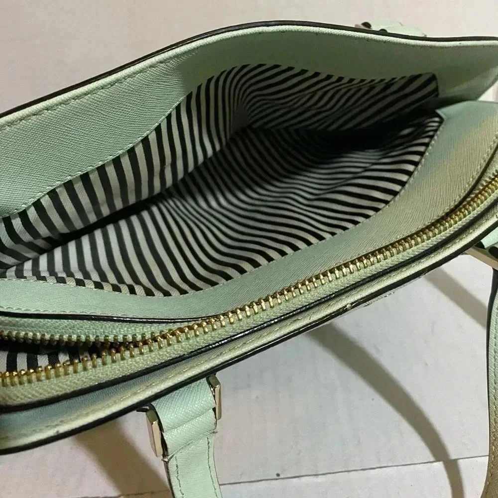 kate spade main stains