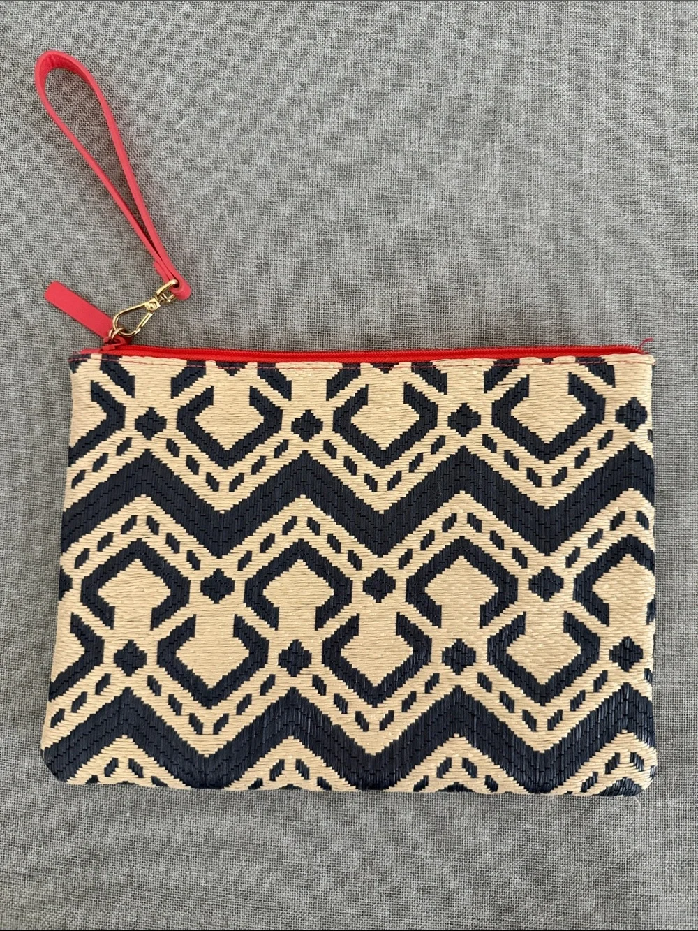 Vera Bradley stylish woven