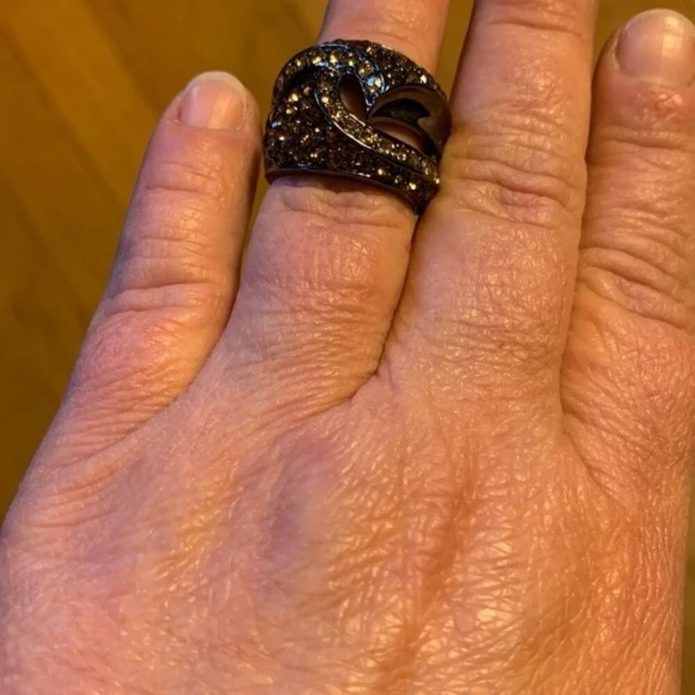 Large Brown rhinestone ring size 6 1/2