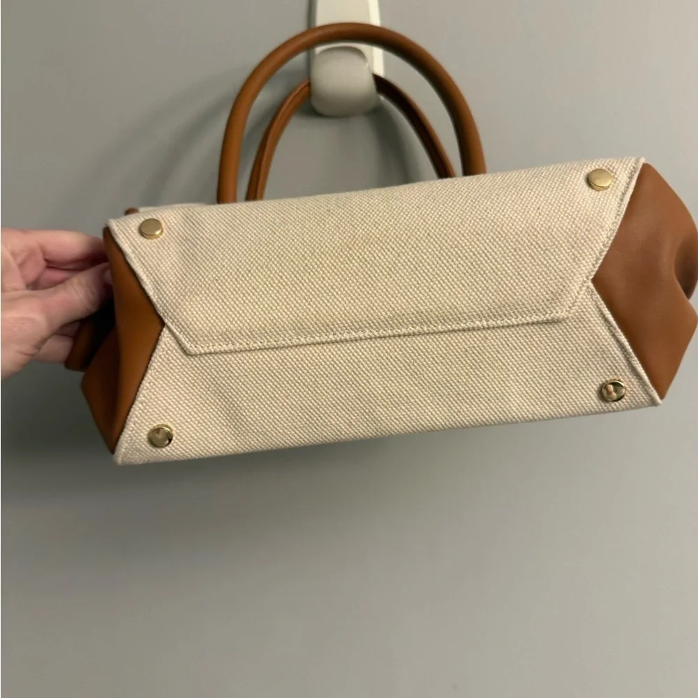 a new day chic canvas