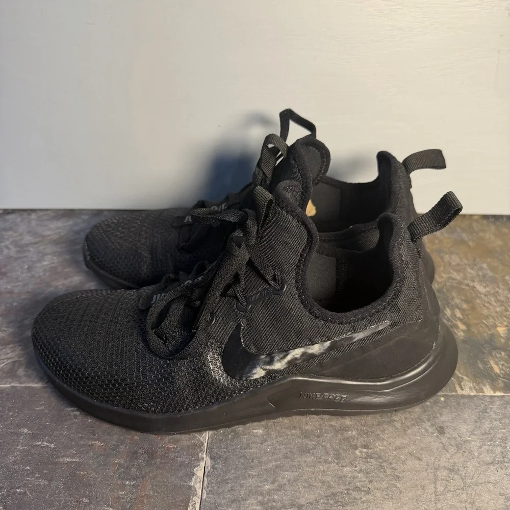 Nike Free TR 8 Triple Black 942888-002 Women's sz 5.5  Gym Training Shoes
