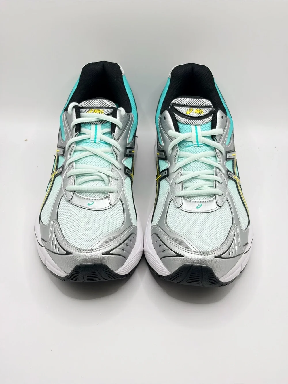 Asics lightweight runners