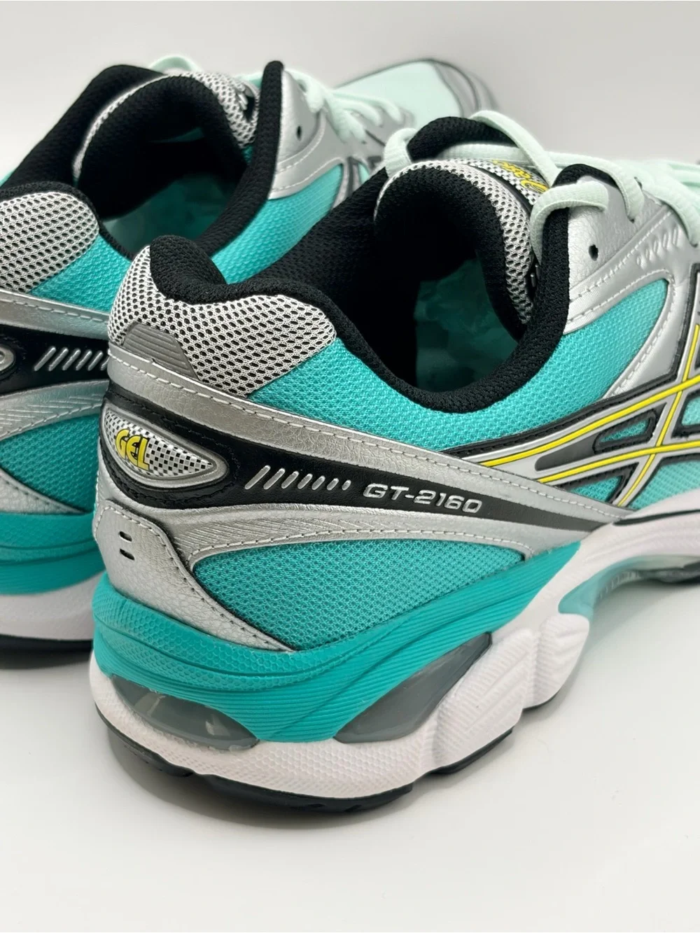 Asics lightweight runners