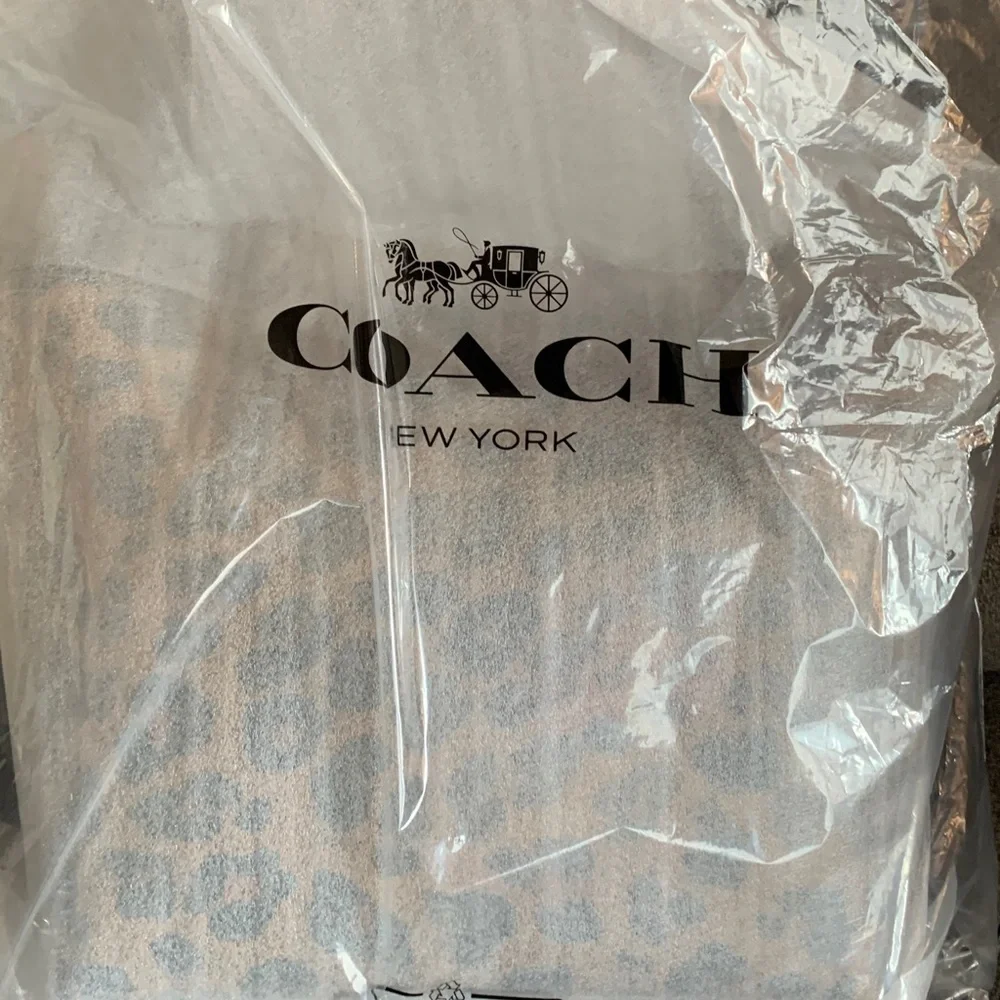 Coach classic tote