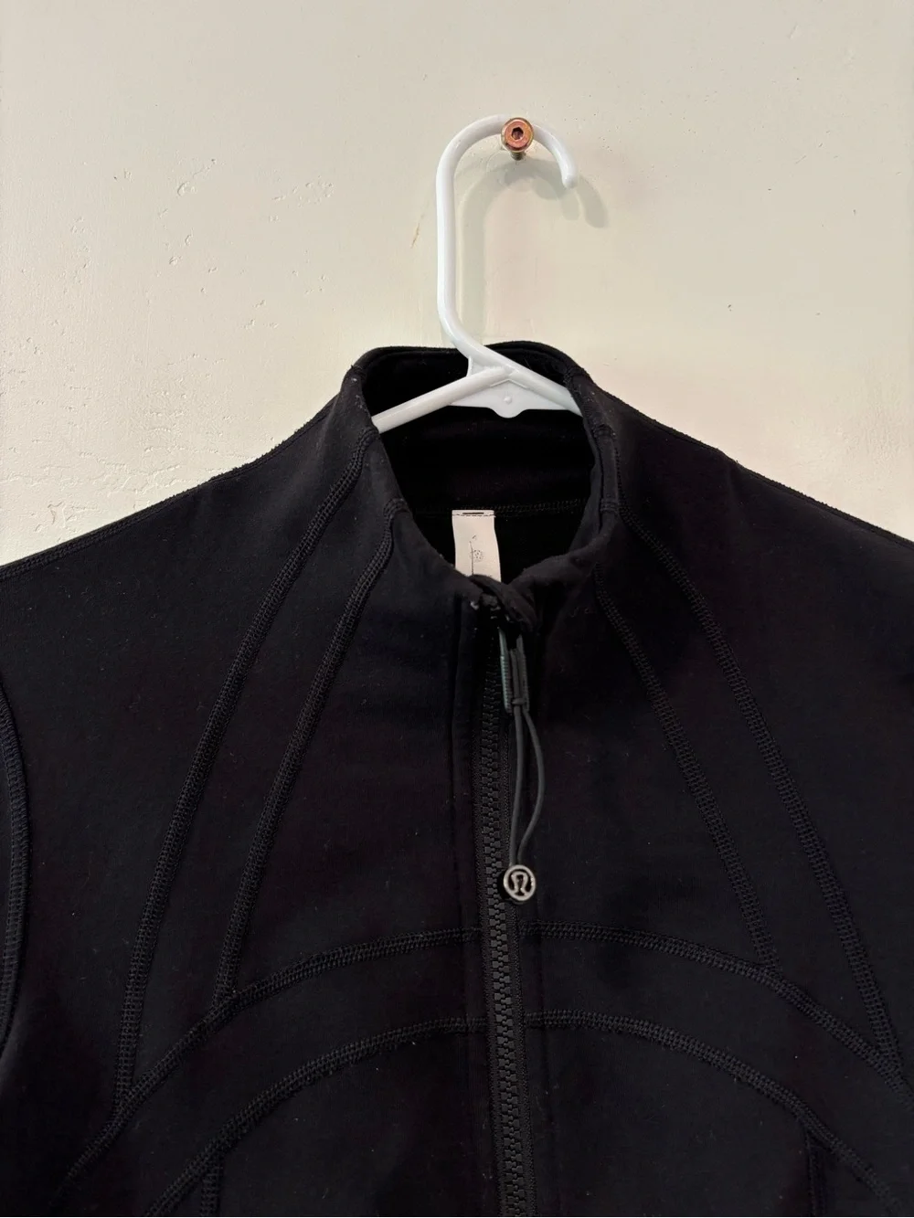 lululemon athletica form fitting