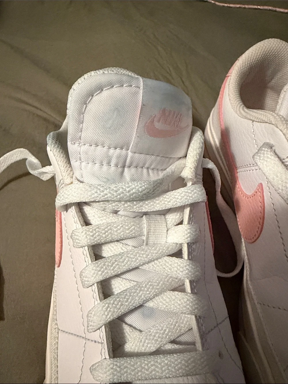 Nike low top