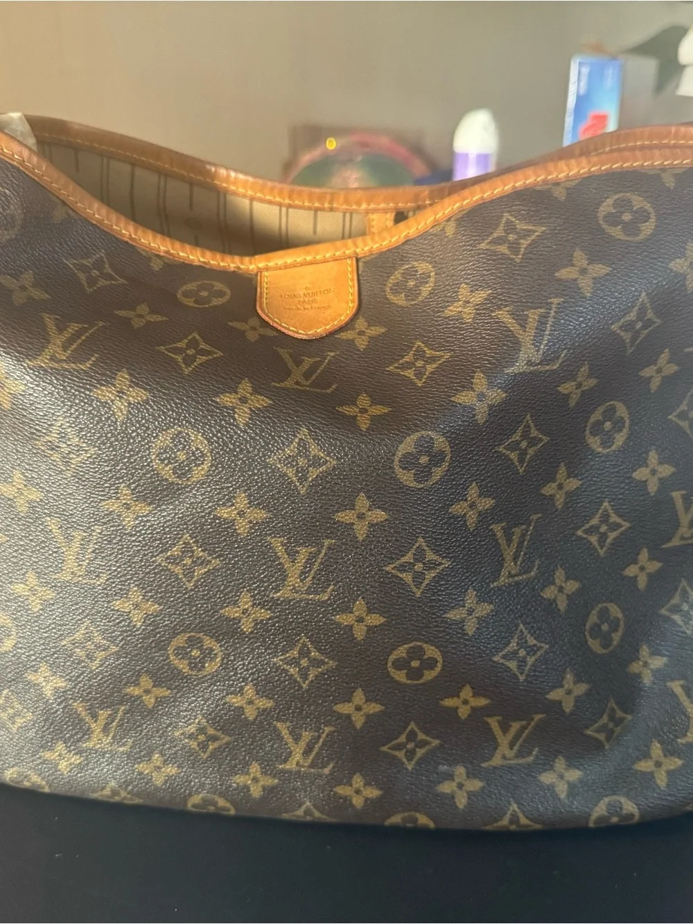 Louis Vuitton store lv
