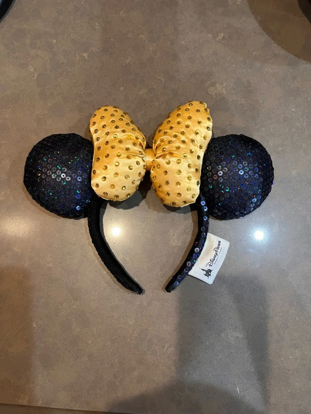 Disney sequin minnie